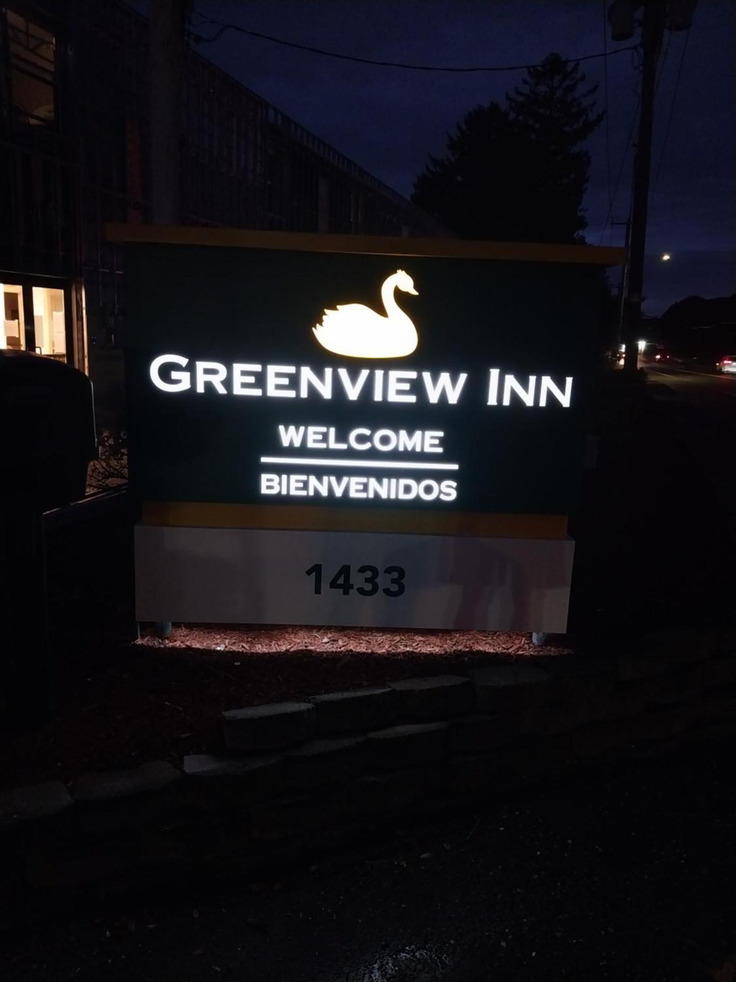 Greenview Inn Риверхед Экстерьер фото